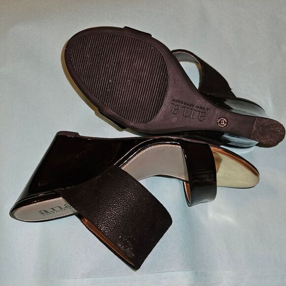 A.N.A. Wedge Sandals - Picture 5 of 5
